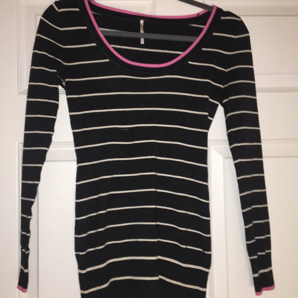 Charcoal Gray Striped Crewneck Sweater w Pink trim